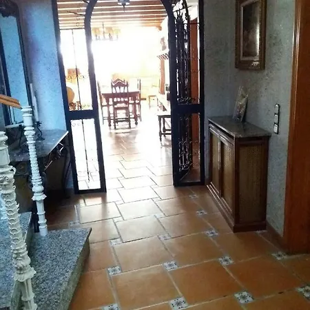 Angeles Piscine Privee 16 Pers Bed & Breakfast